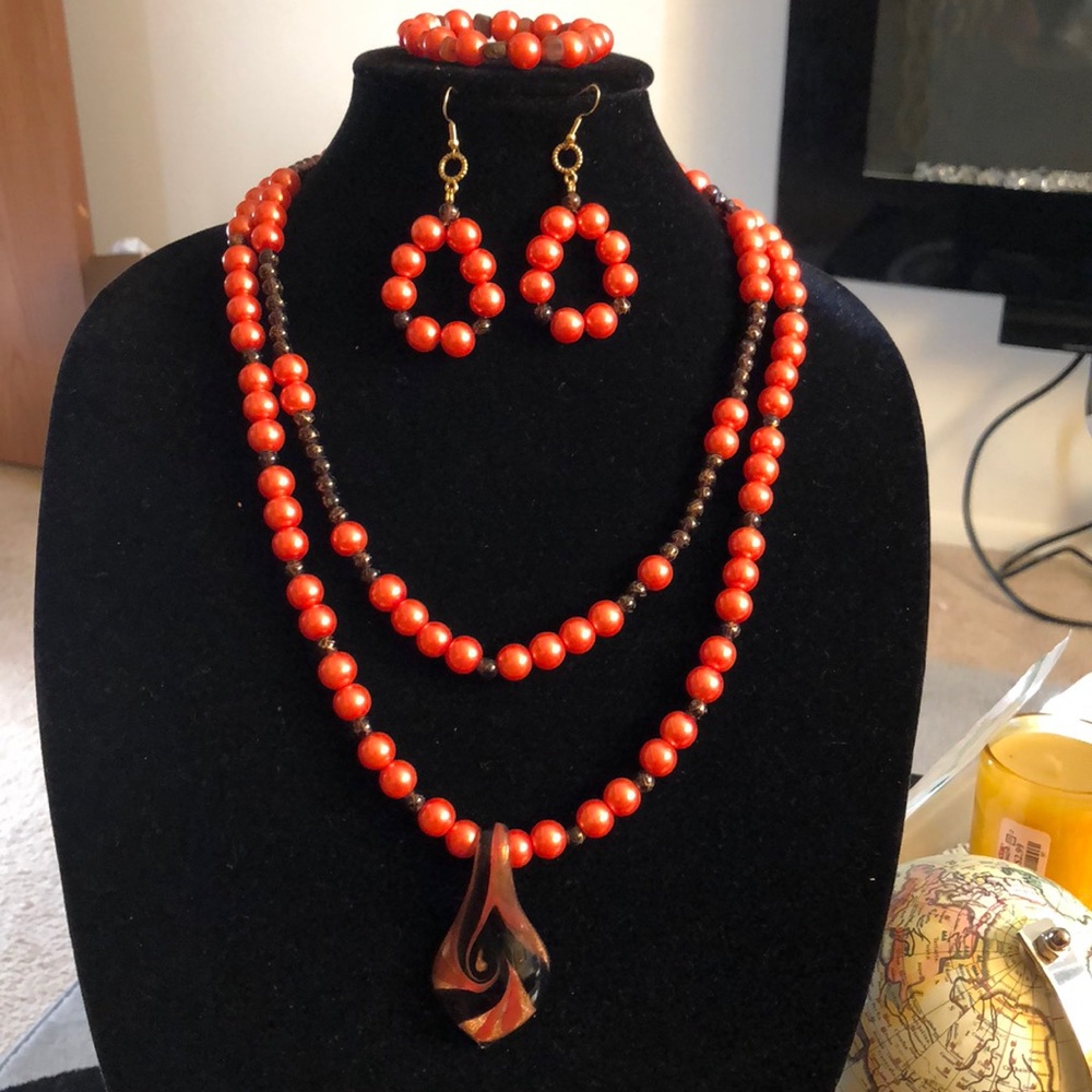 NECKLACE, EARRINGS, BRACELET